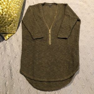 Express Sweater w/ Zipper, size XS